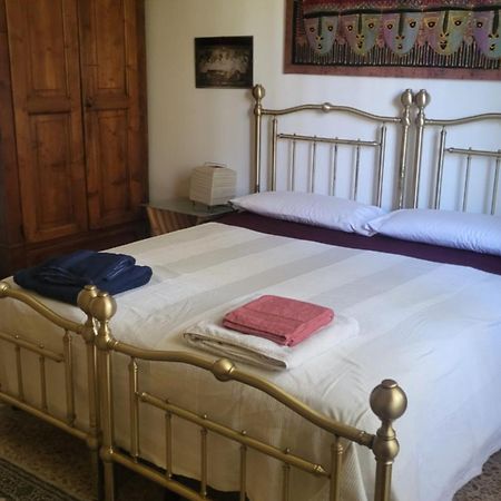 La Casa Di Lucia: Grande Appartamento Con Balcone Brescia megye Kültér fotó