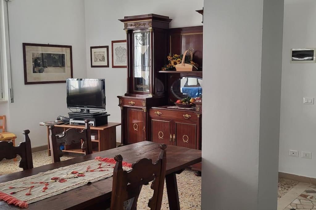 La Casa Di Lucia: Grande Appartamento Con Balcone Brescia megye Kültér fotó